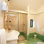 Vittoria 4* Ραβέλλο