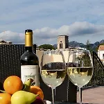 Vittoria 4* Ραβέλλο