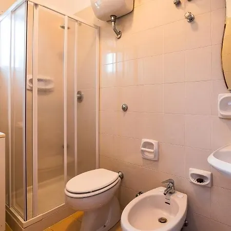 Ξενοδοχείο με διαμερίσματα Vittoria 4*