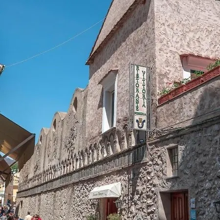 Vittoria 4*