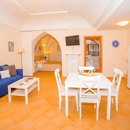 Aparthotel Vittoria *