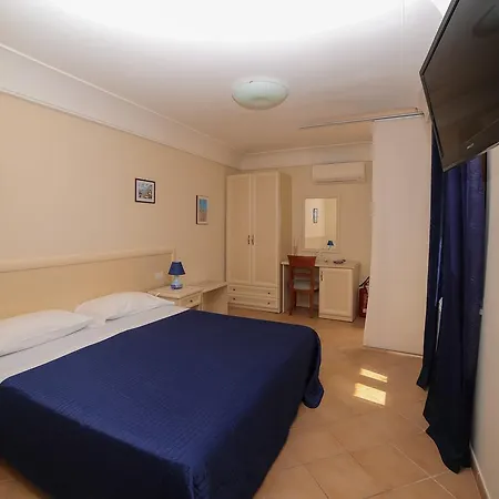 Aparthotel Vittoria *