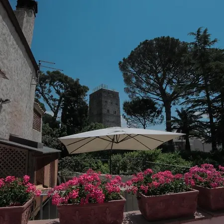 Vittoria Aparthotel