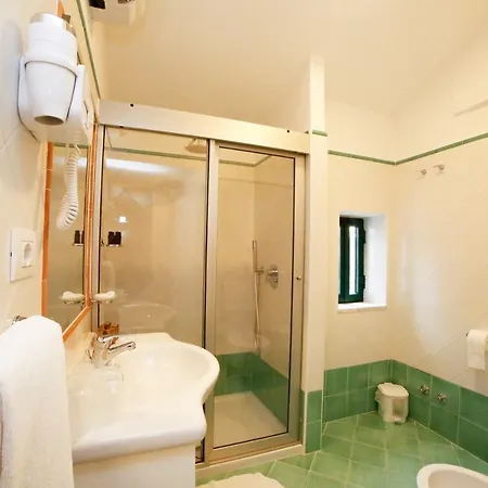 Vittoria 4* רבאלו
