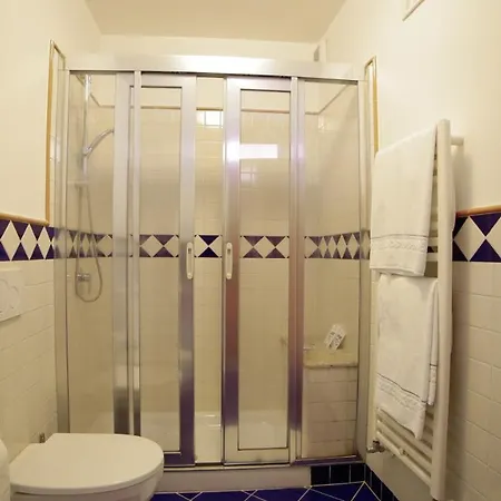Vittoria 4*